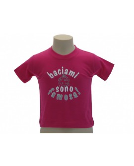 T-Shirt Baciami sono famosa - UBBSFF.RO